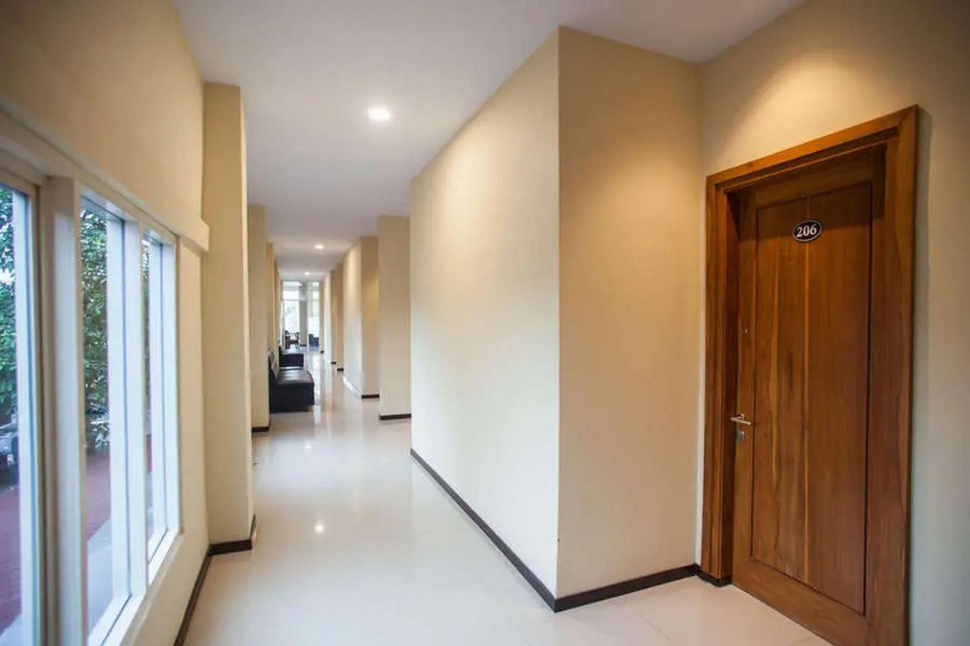 מלון Reddoorz Premium @ Jalan Cengkeh מאלאנג מראה חיצוני תמונה