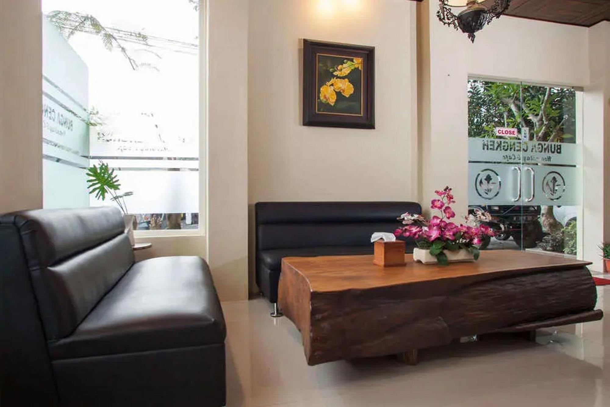 מלון Reddoorz Premium @ Jalan Cengkeh מאלאנג מראה חיצוני תמונה