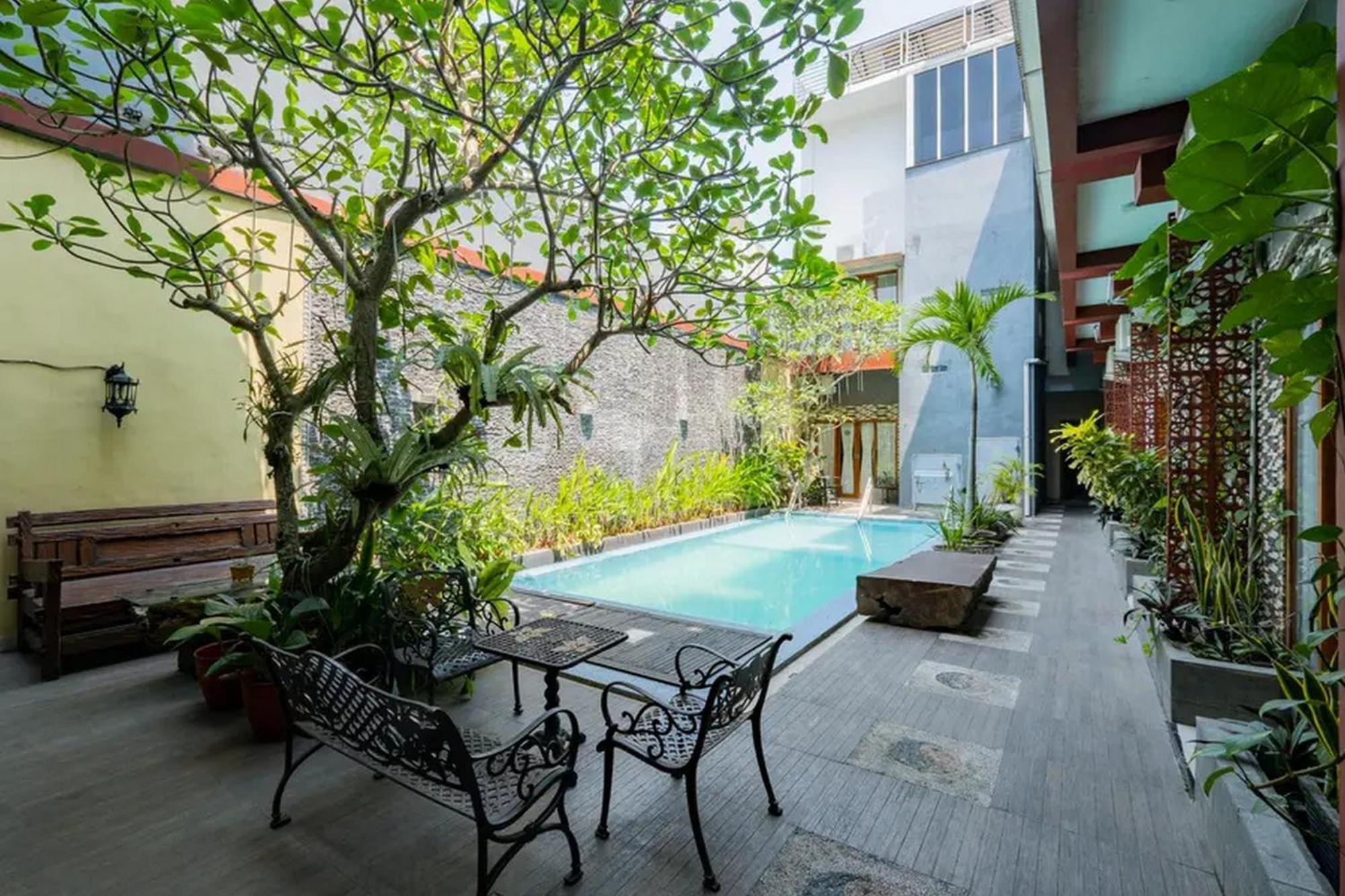 מלון Reddoorz Premium @ Jalan Cengkeh מאלאנג מראה חיצוני תמונה